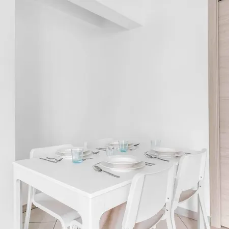Sc4 -affori - Niguarda- Garden- Spacious- アパート *